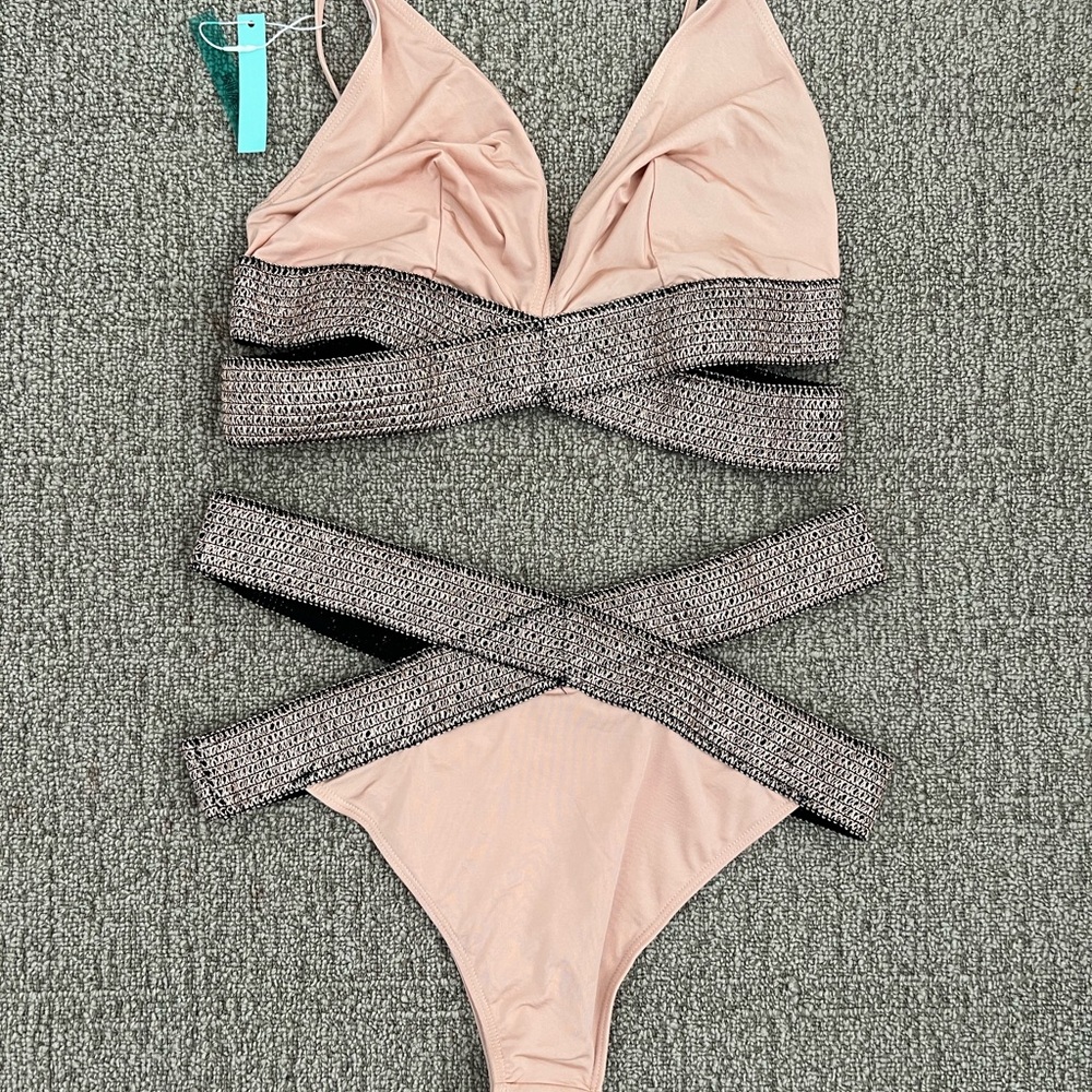 Pink Bikini - Picture 3 of 3